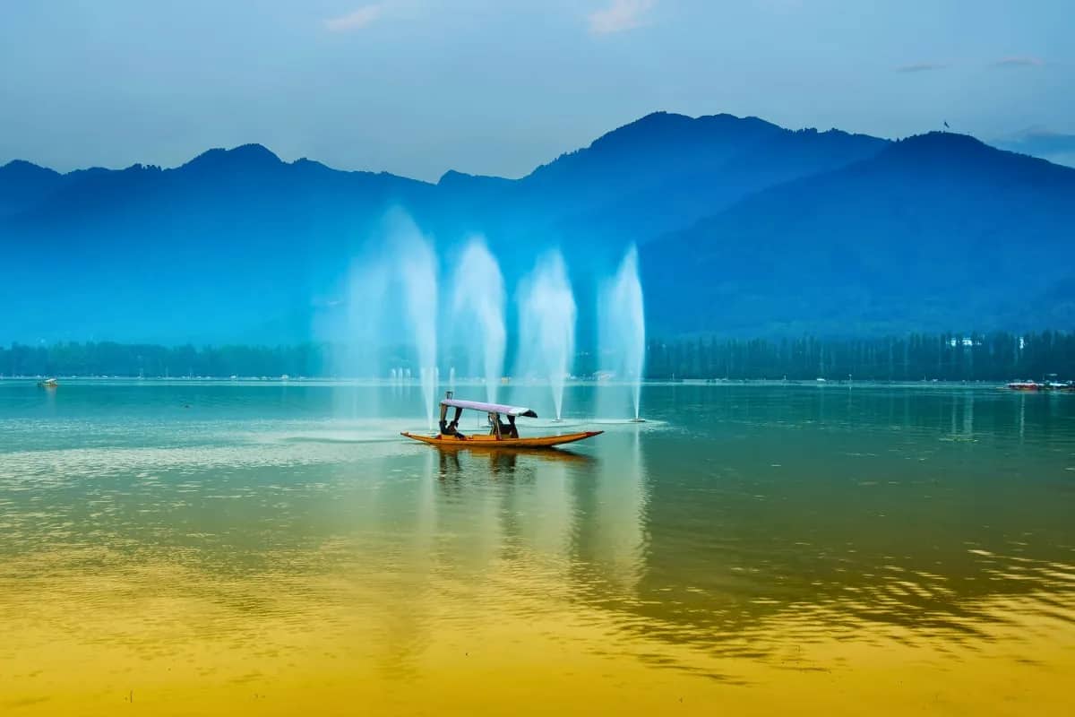 Exciting Kashmir Packages | 5 Nights 6 Days Complete Valley Explorer
