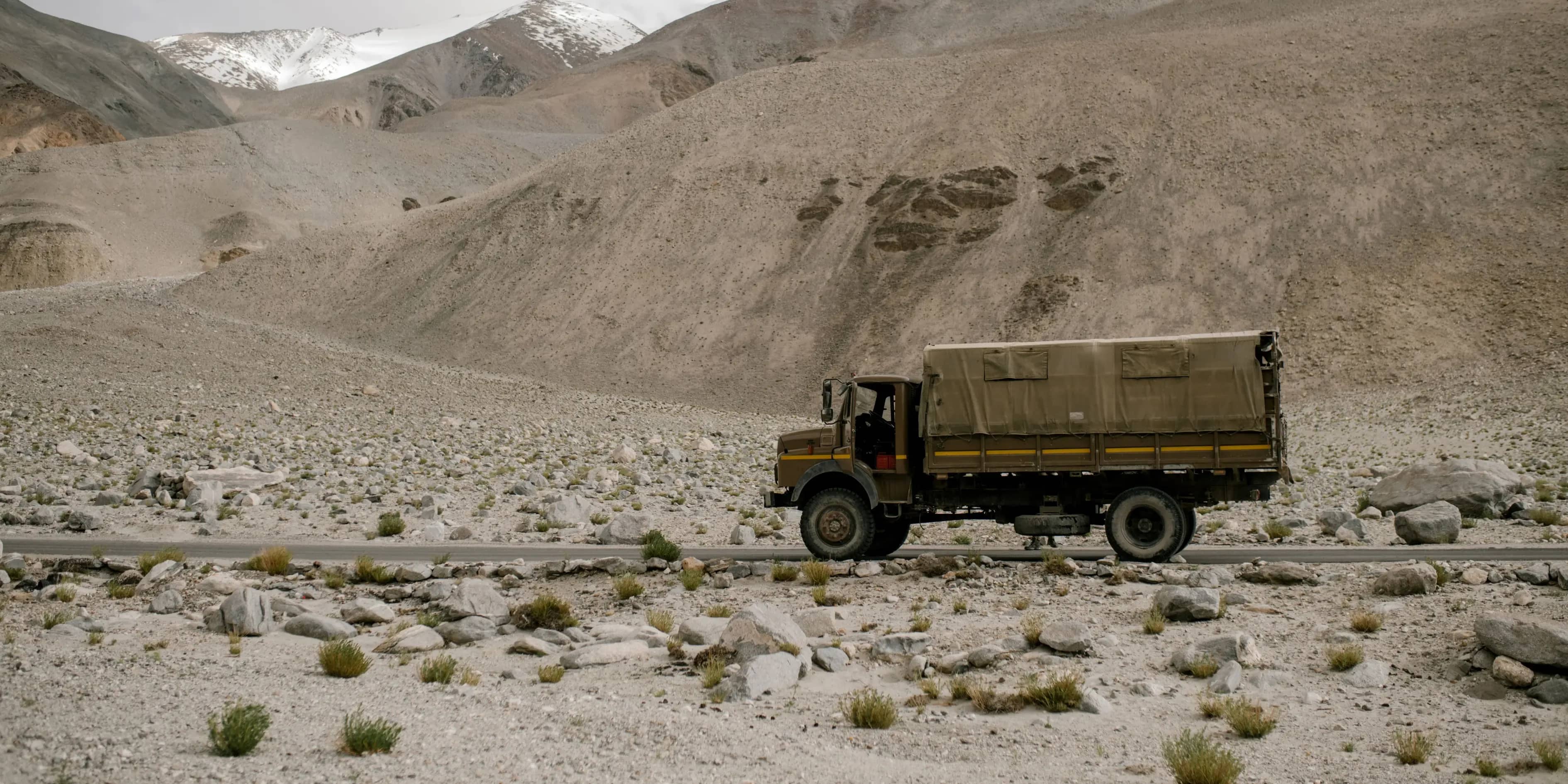 Grand 5 Days Frozen Pangong Lake Winter Ladakh | Celestial